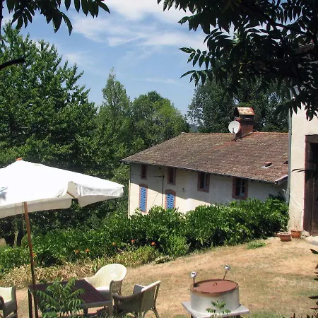 Camping La Vallee Verte Ambert Exterior photo